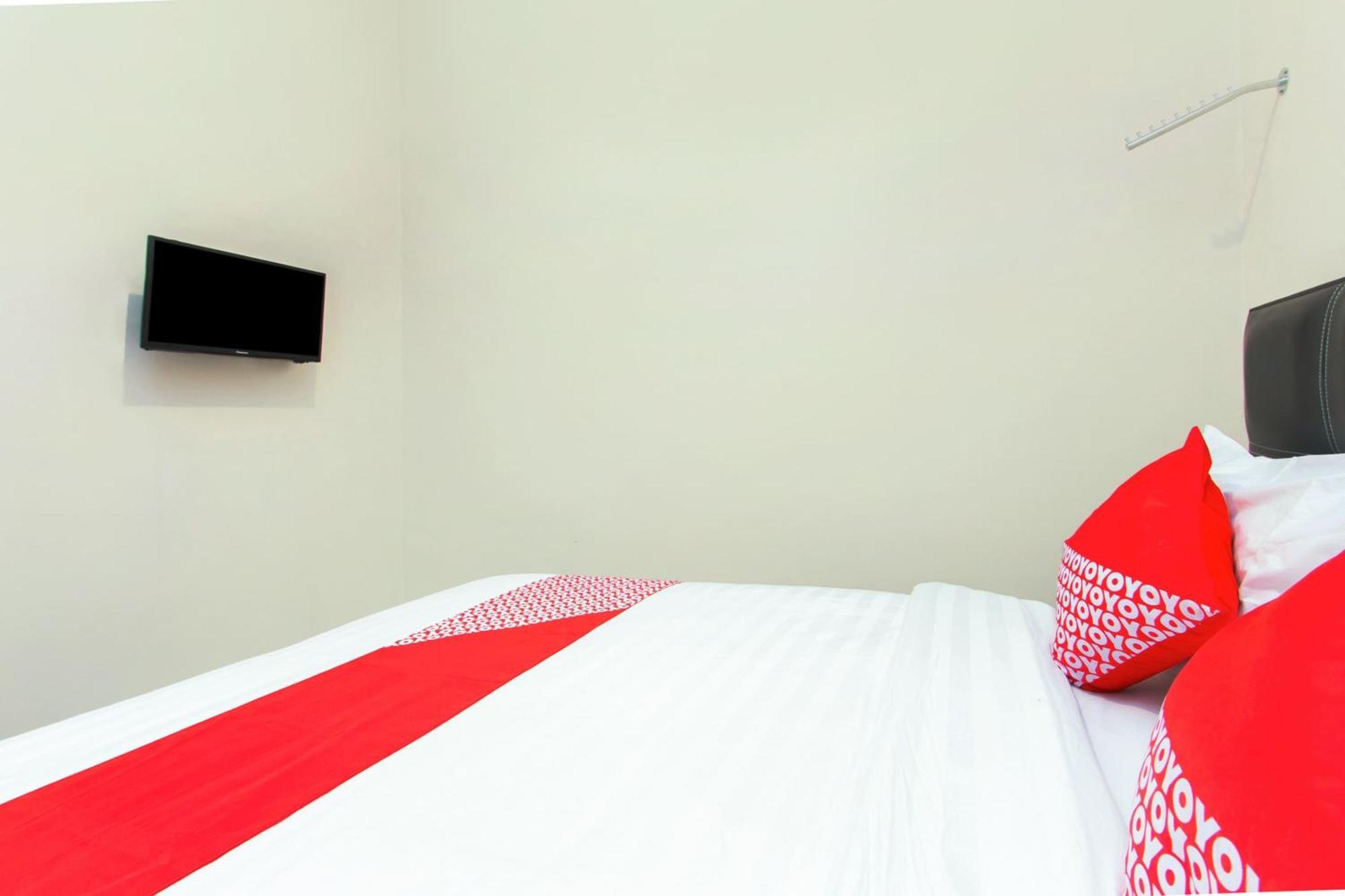 Salakan Oyo 1718 Homestay Wak Gobenk מראה חיצוני תמונה